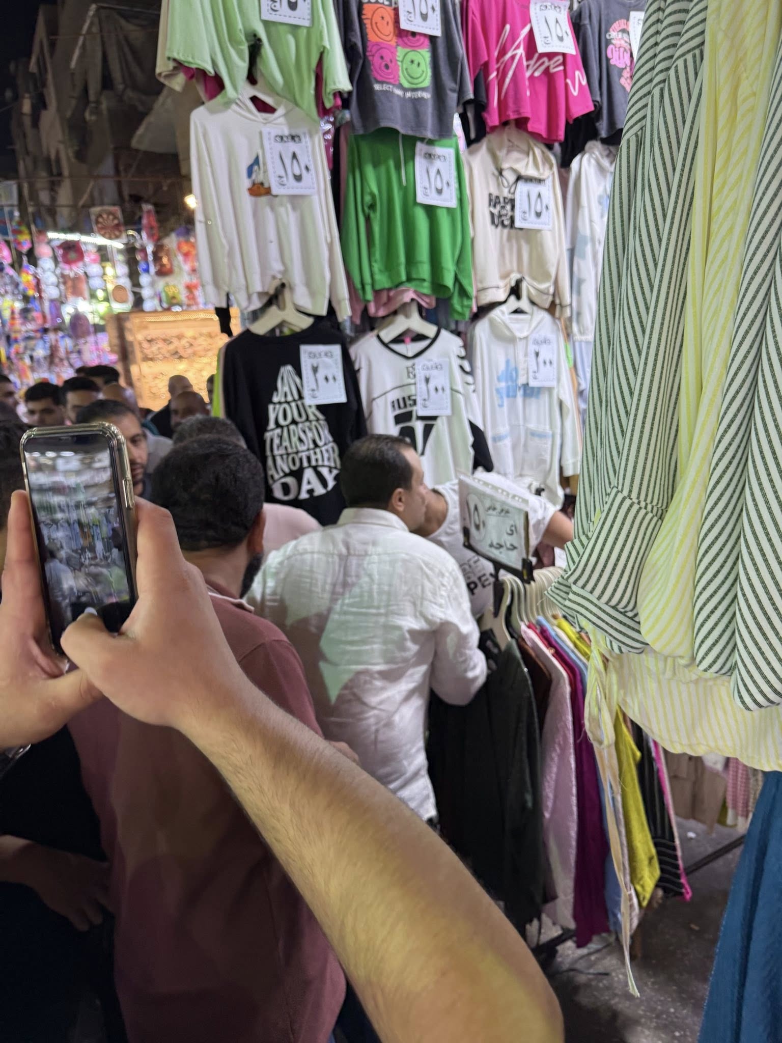 الطاقة في الشارع… والإرادة في القلوب | المرشح سعيد الوسيمي يستكمل جولاته في شوارع حدائق القبة