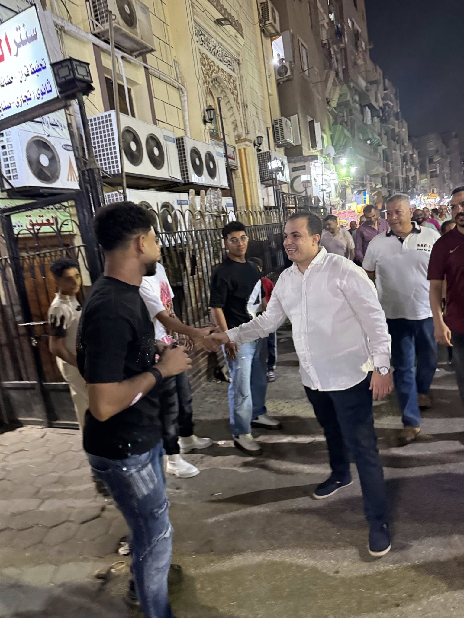 الطاقة في الشارع… والإرادة في القلوب | المرشح سعيد الوسيمي يستكمل جولاته في شوارع حدائق القبة